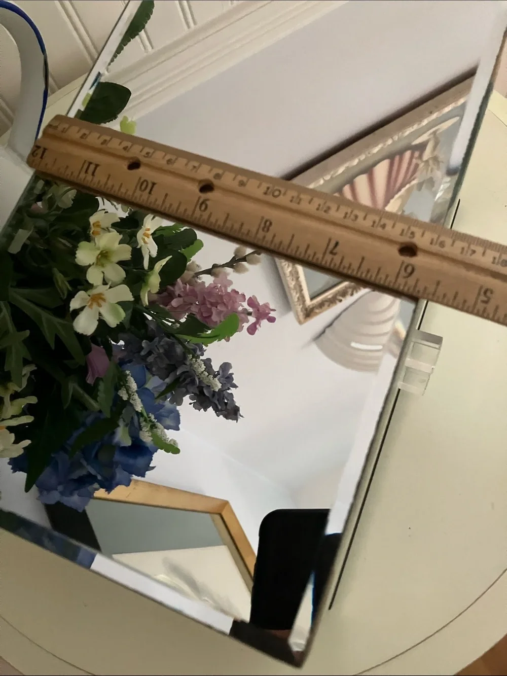 N/A stylish mirrored